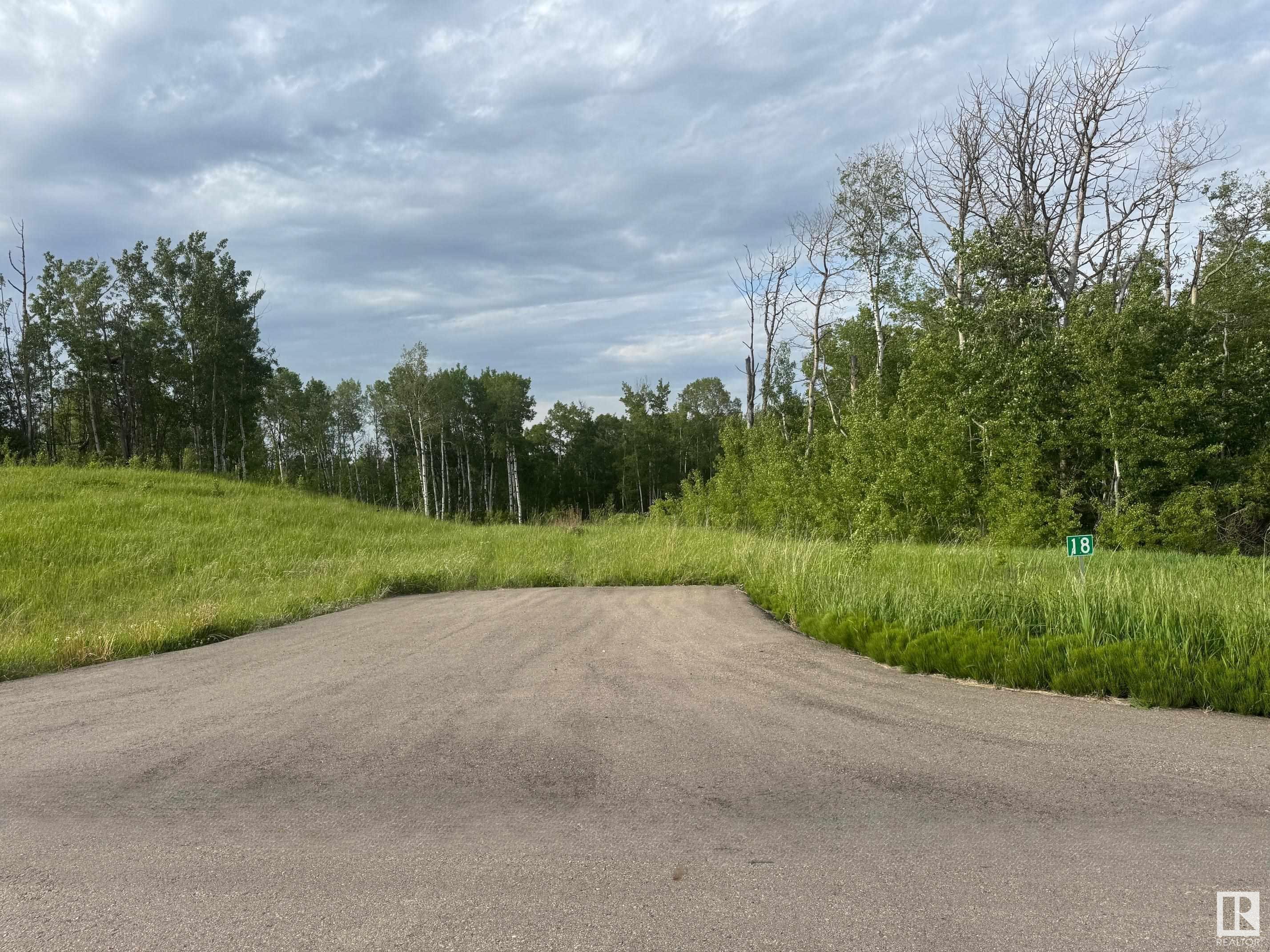 Property Photo:  53214 Rge Road 13 18  AB T7Y 0C1 