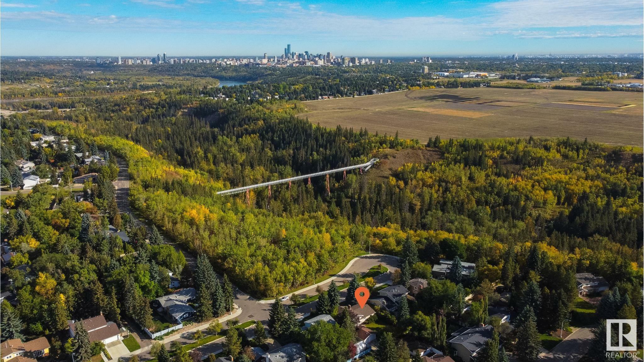 Photo de la propriété: 14007 53 Avenue NW AB T6H 0S9