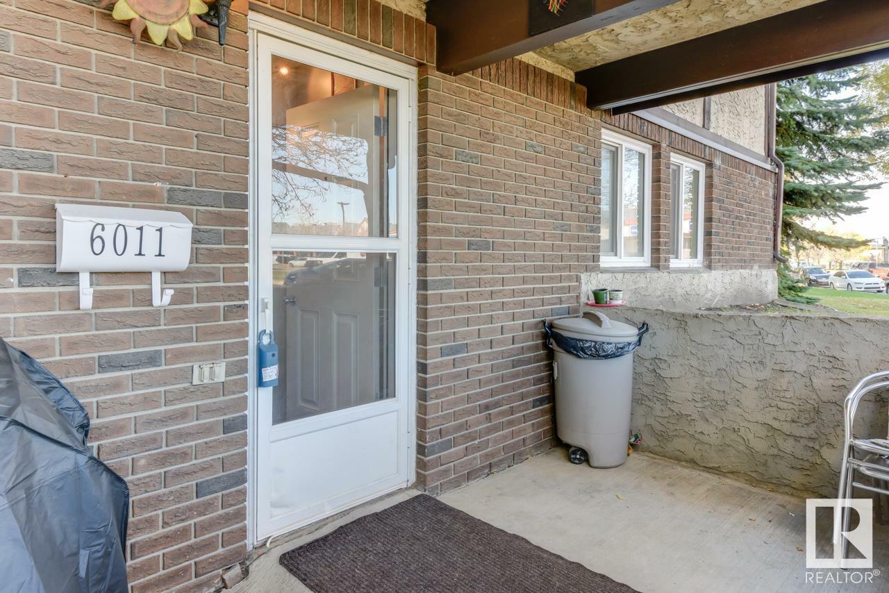 Property Photo: 6011 Tudor Glen AB T8N 3V4