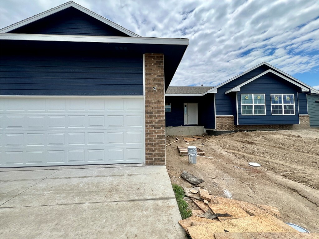 2150 Idlewild Way  Garden City KS 67846 photo
