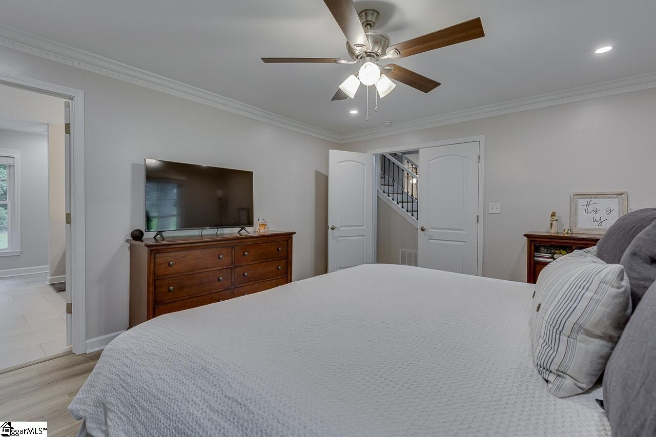 Property Photo: 9 Mountain Brook Trail SC 29609