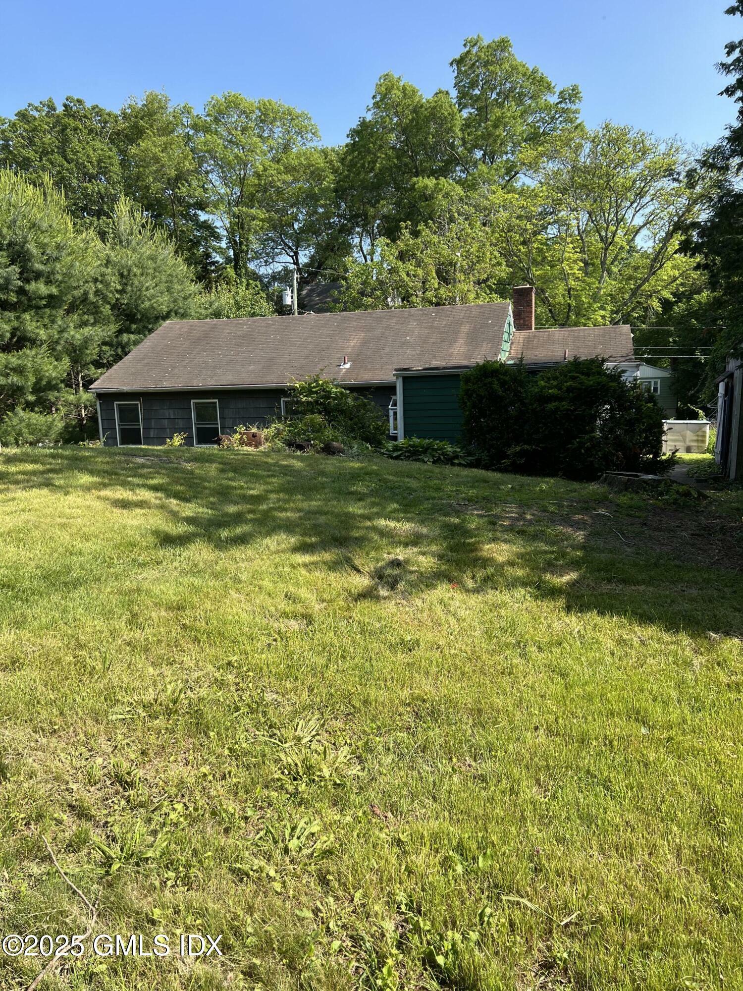 Property Photo: 9 Carleton Street CT 06830