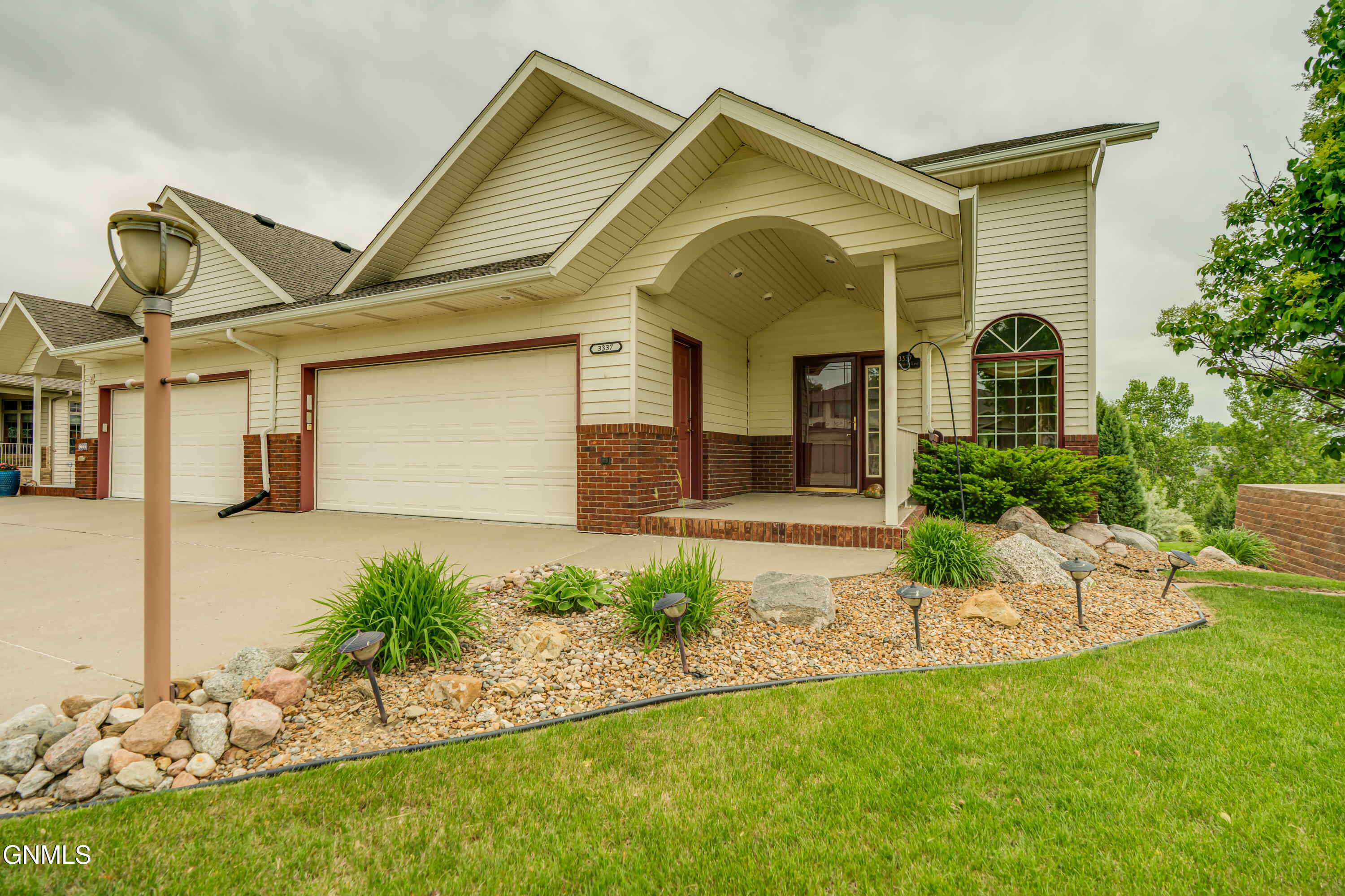 Property Photo: 3337 Thunderbird Lane ND 58503