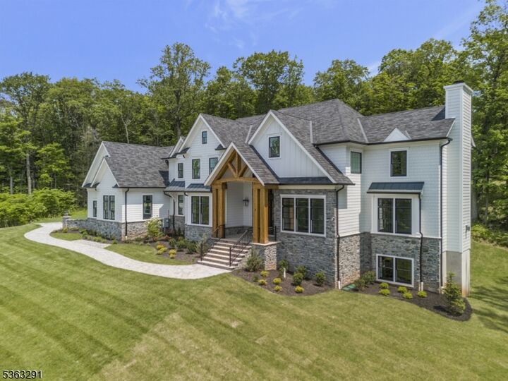 Property Photo:  8 Cobblestone Ct  NJ 07059 