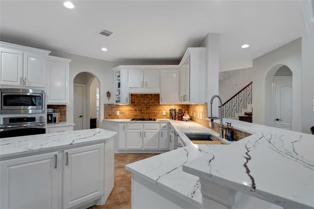 Property Photo: 6003 Tarra Firma Drive TX 77379