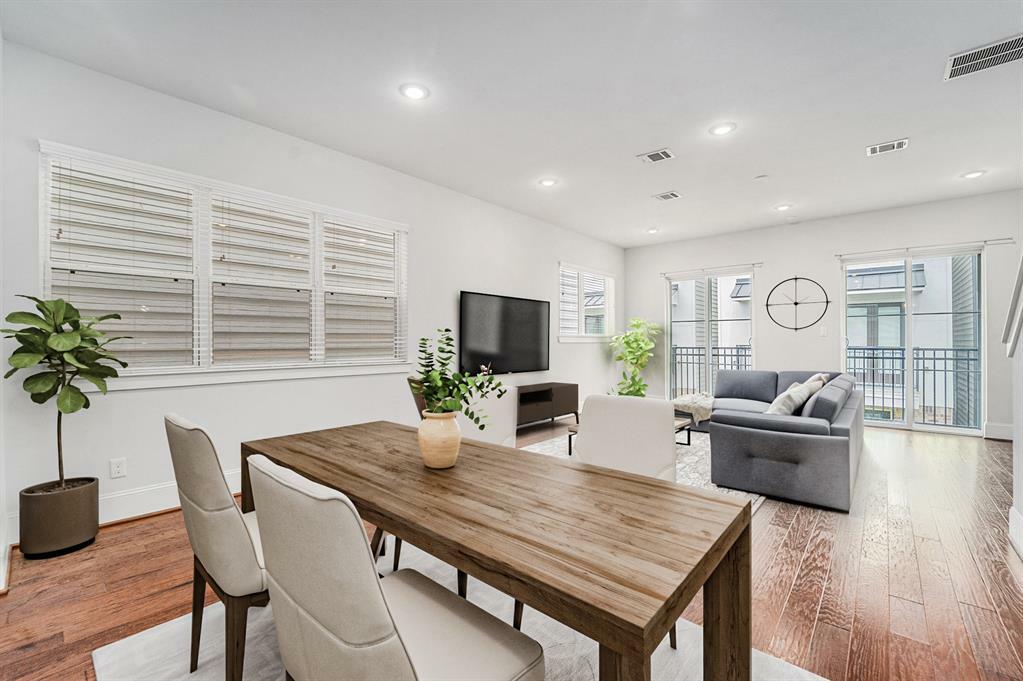 Property Photo: 1266 N Post Oak Road B TX 77055