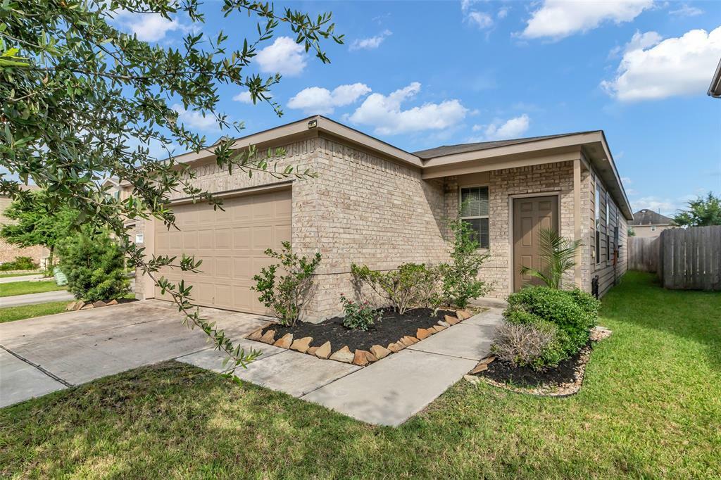 Property Photo: 4415 Iron Horse Drive TX 77069