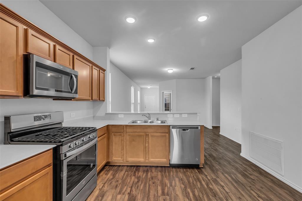Property Photo: 4415 Iron Horse Drive TX 77069