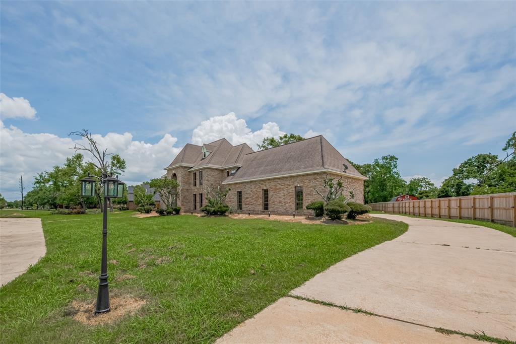 Property Photo: 6802 Plantation Drive TX 77523