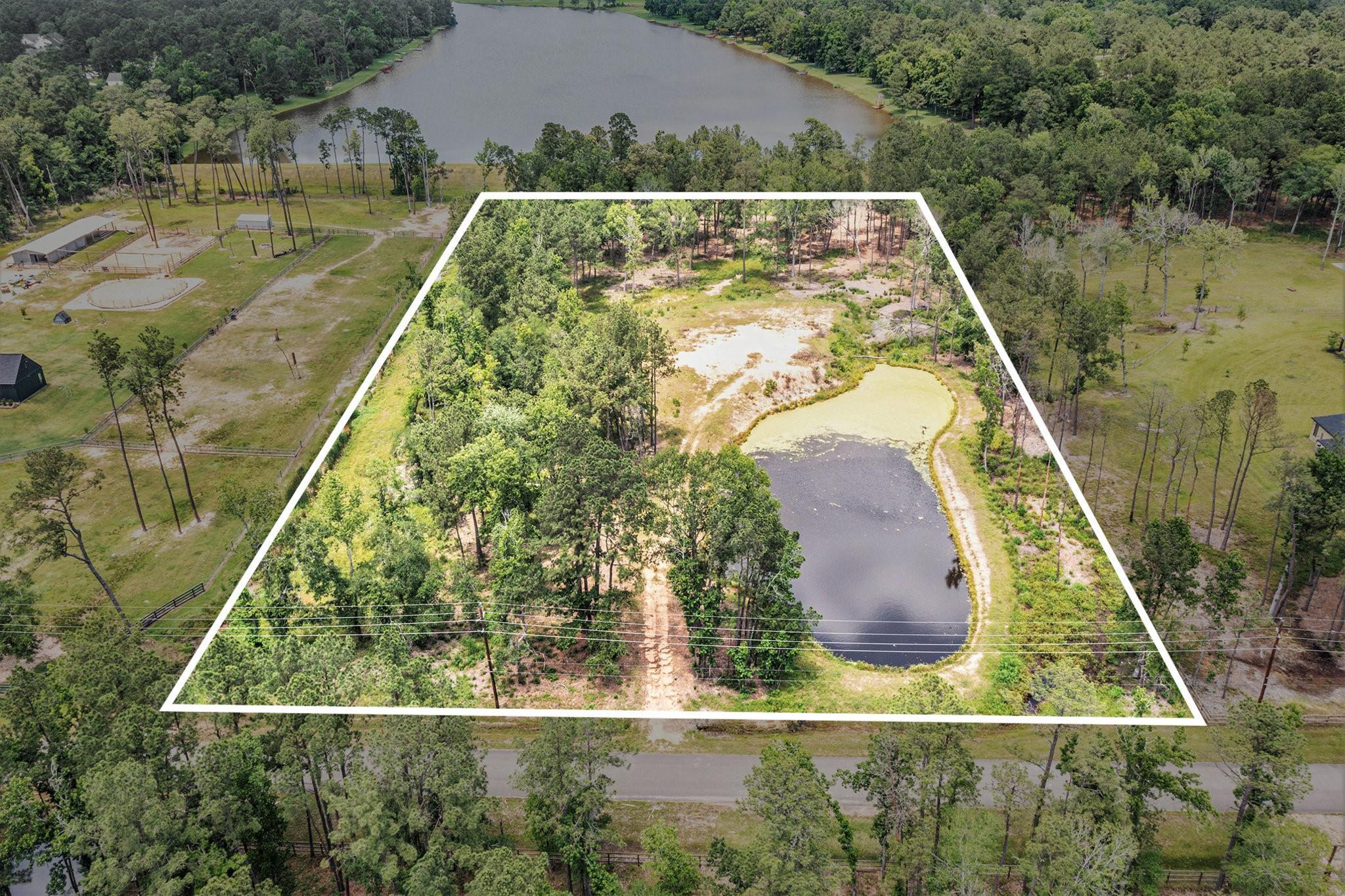Property Photo:  10114 Woodlane Boulevard  TX 77354 