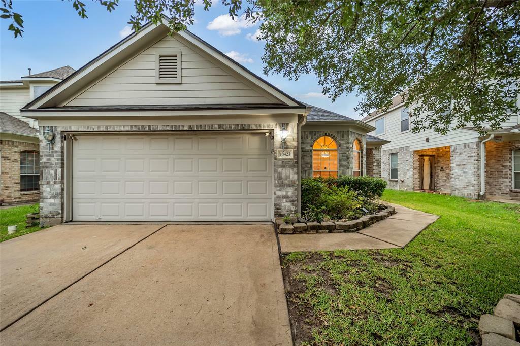 Property Photo: 18423 Grove Brook Lane TX 77429