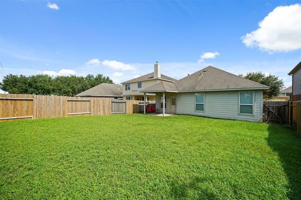 Property Photo: 26431 Richwood Oaks Drive TX 77494