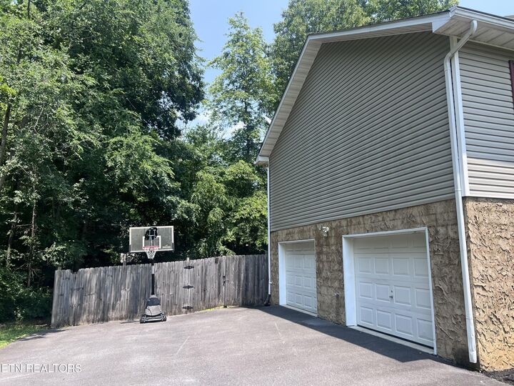 Property Photo: 575 Paw Paw Way TN 37821