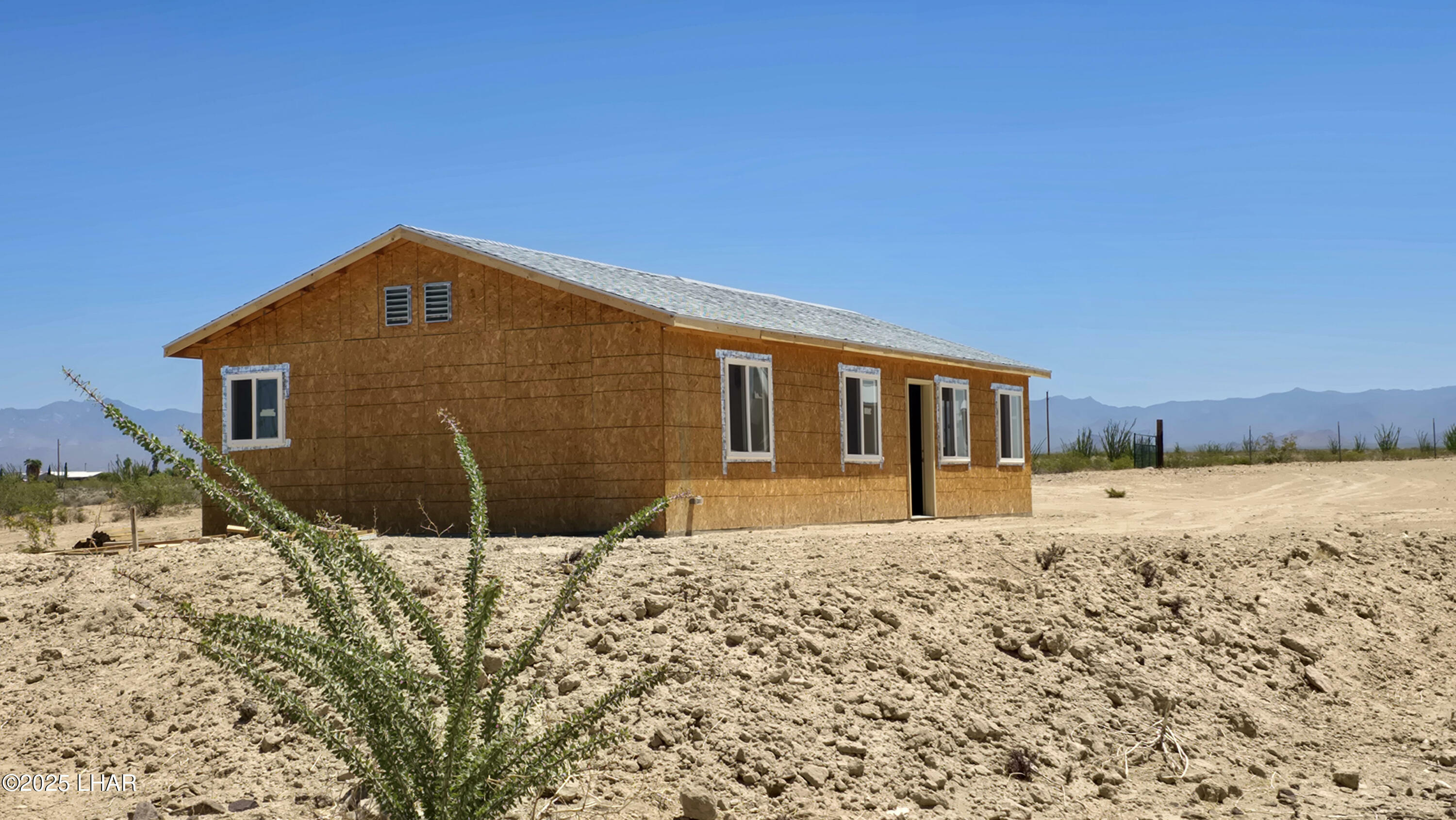 Property Photo: 16457 S Lynn Ave AZ 86438