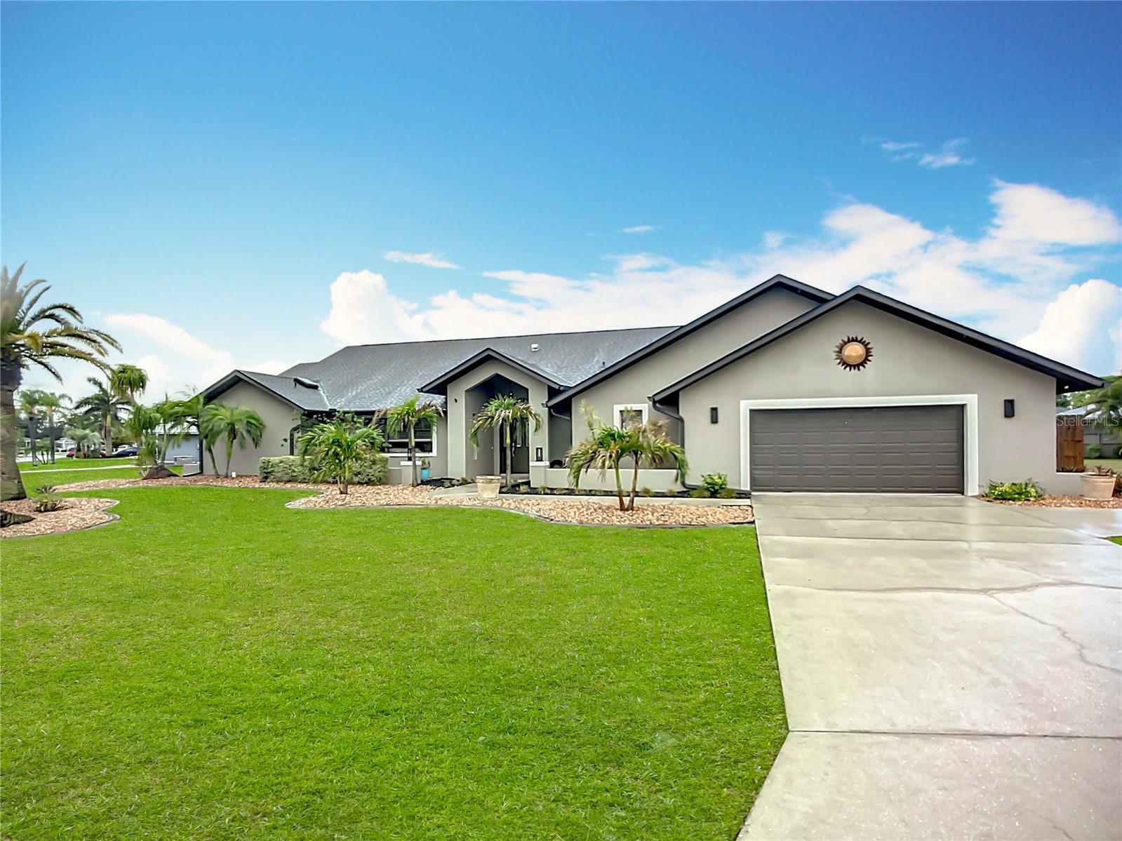 Property Photo: 27466 Tierra Del Fuego Circle FL 33983