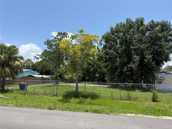 Property Photo: 7018 S 51st Avenue FL 33619