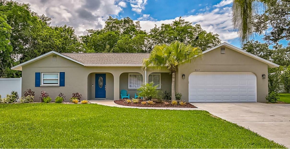 Property Photo: 8007 17th Avenue NW FL 34209