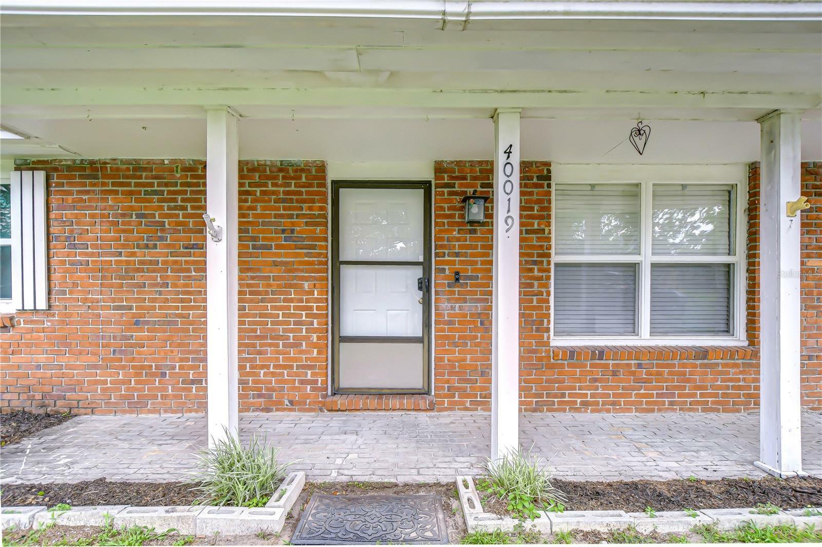 Property Photo: 40019 Pretty Redbird Road FL 33540