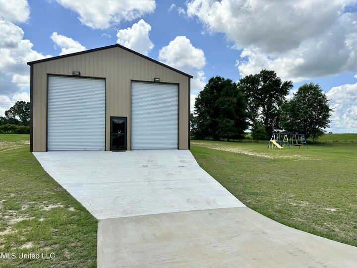 Property Photo: 129 Sandra Parker Drive MS 39452