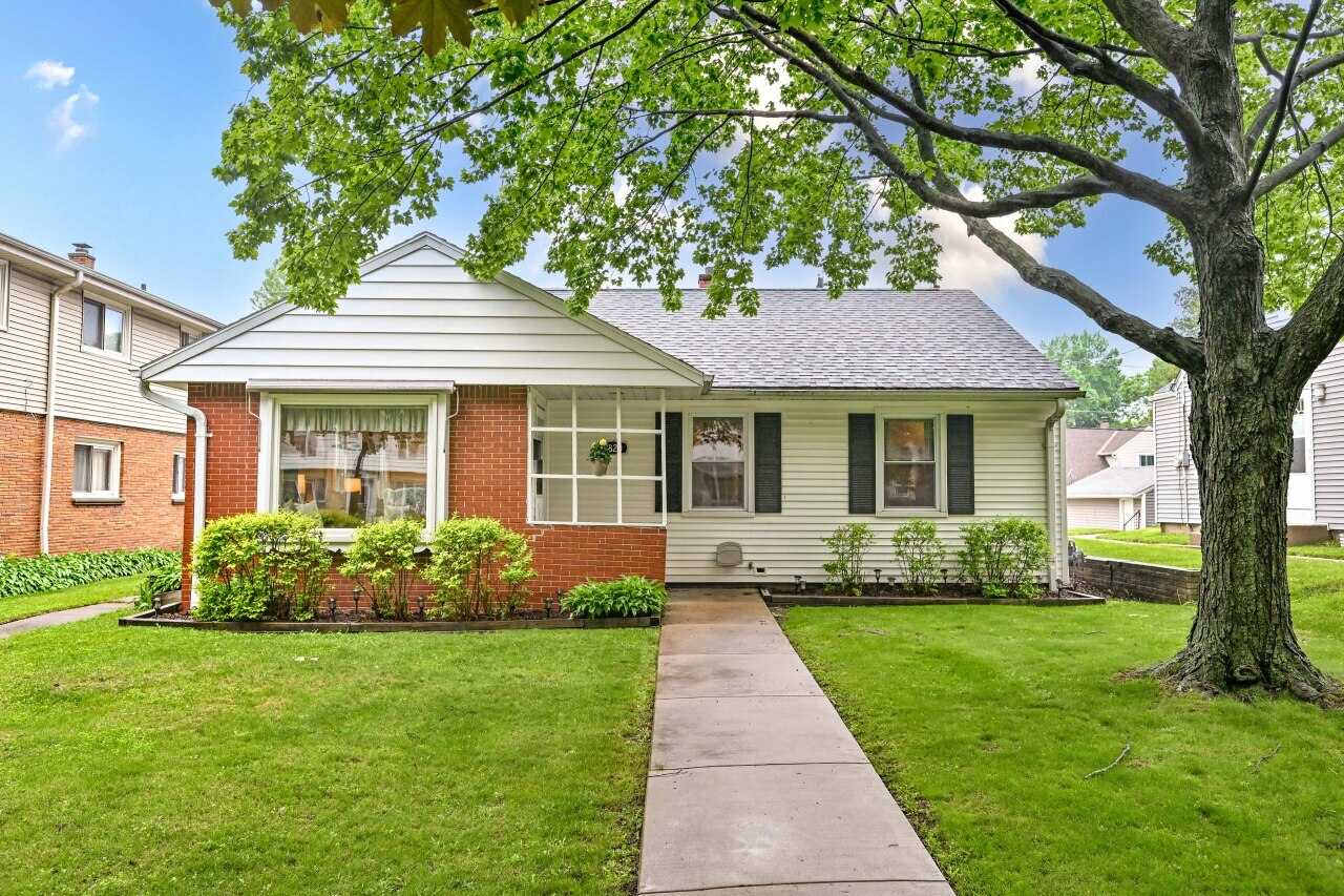 Property Photo: 2829 N 90th St WI 53222