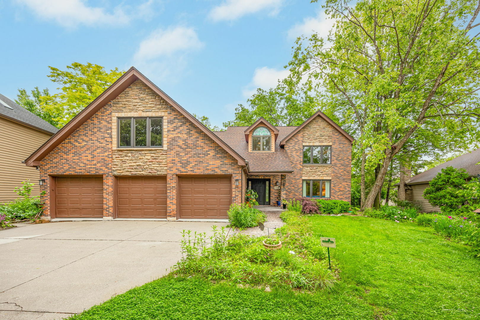 Property Photo: 2734 Alyssa Drive IL 60565