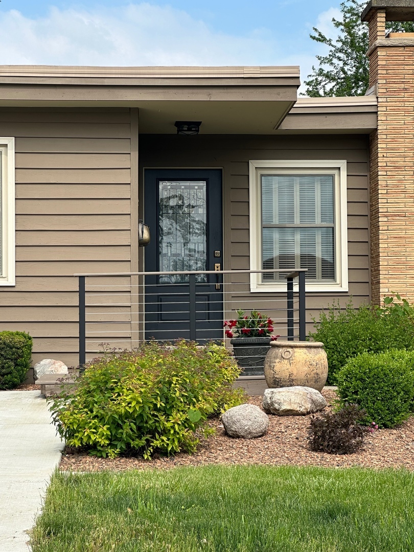 Property Photo: 2107 Wynnewood Lane IL 61354