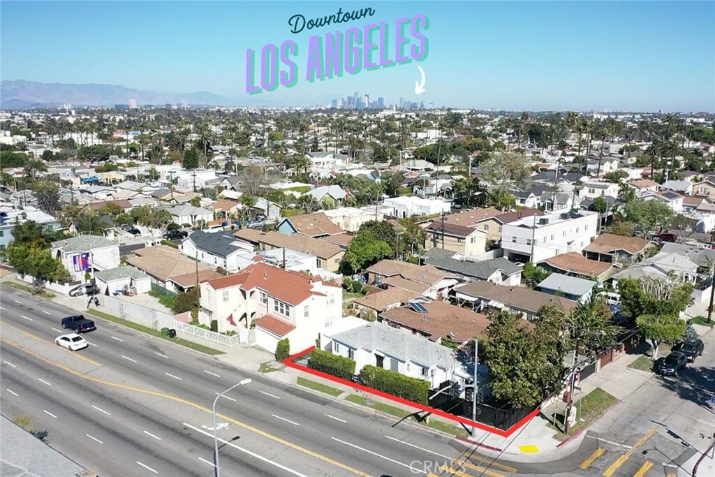Property Photo:  2820 S La Brea Avenue  CA 90016 