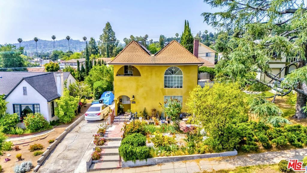 Property Photo: 2354 Laverna Avenue CA 90041