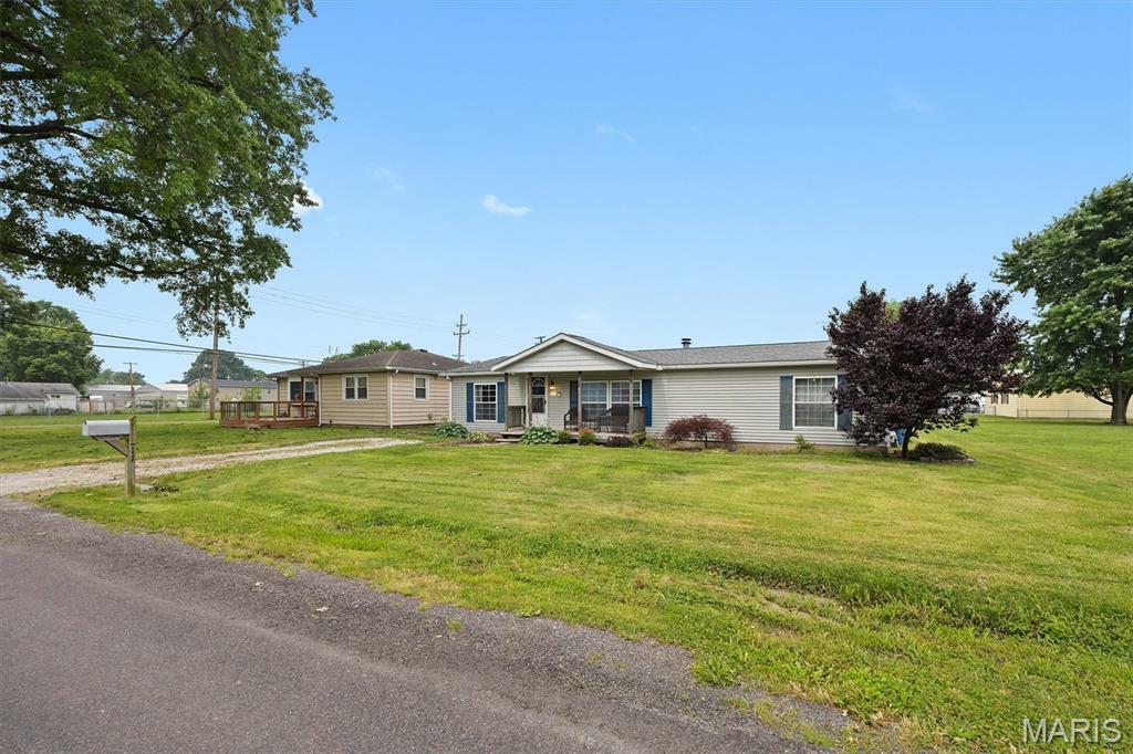 Property Photo: 111 Southard Place IL 62087