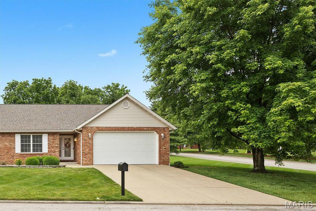 Property Photo: 7620 Baxter Drive IL 62223