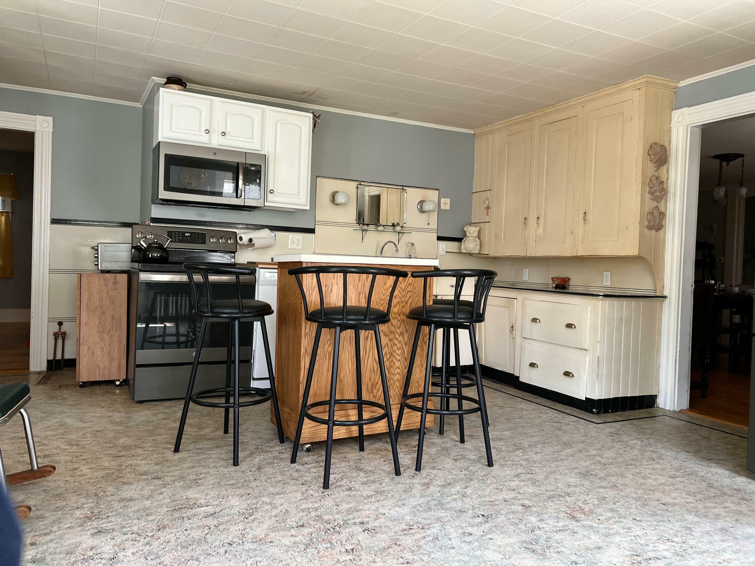 Property Photo: 34 Gage Street ME 04330
