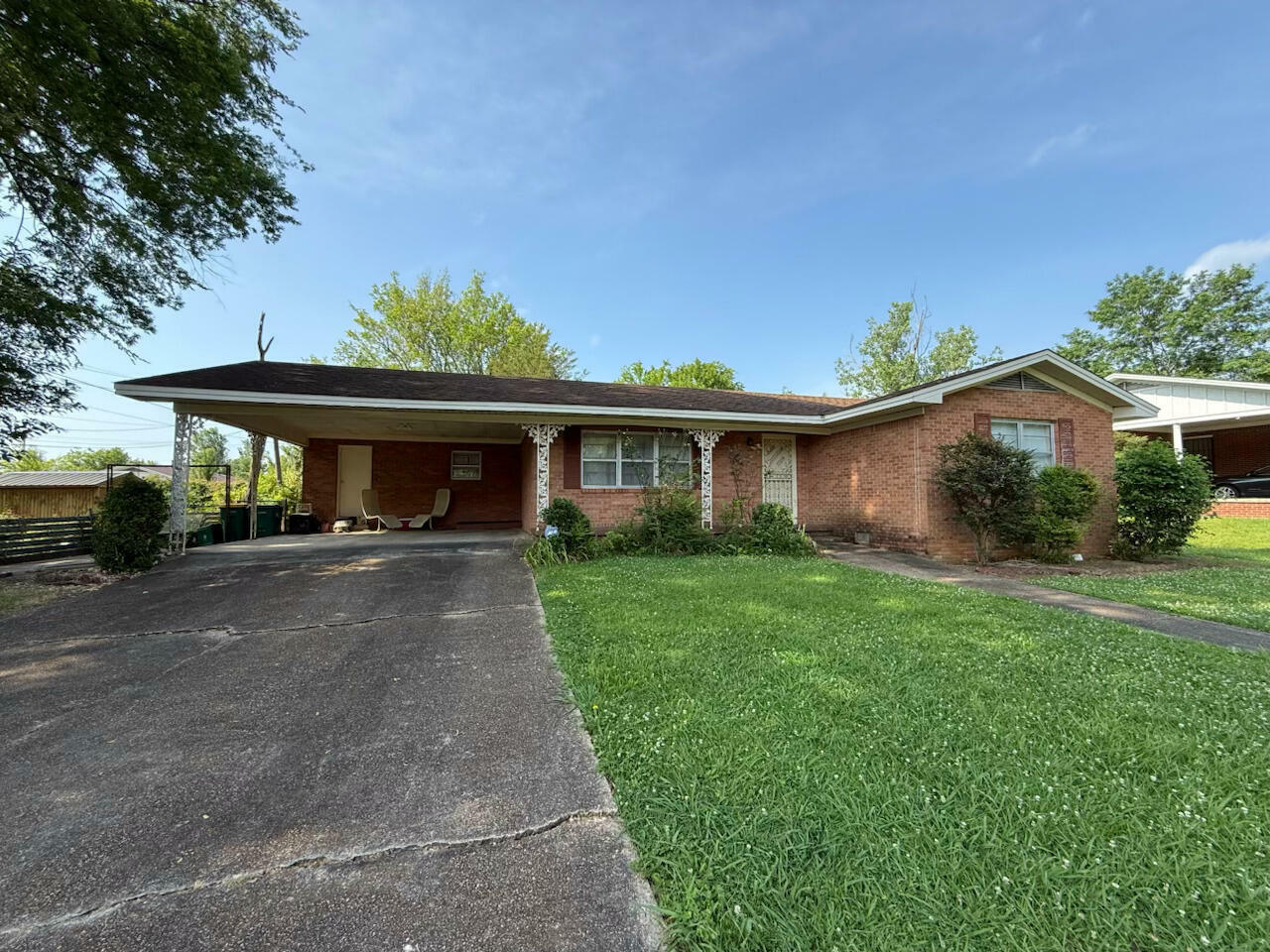 Property Photo: 903 Grant Street MS 38801