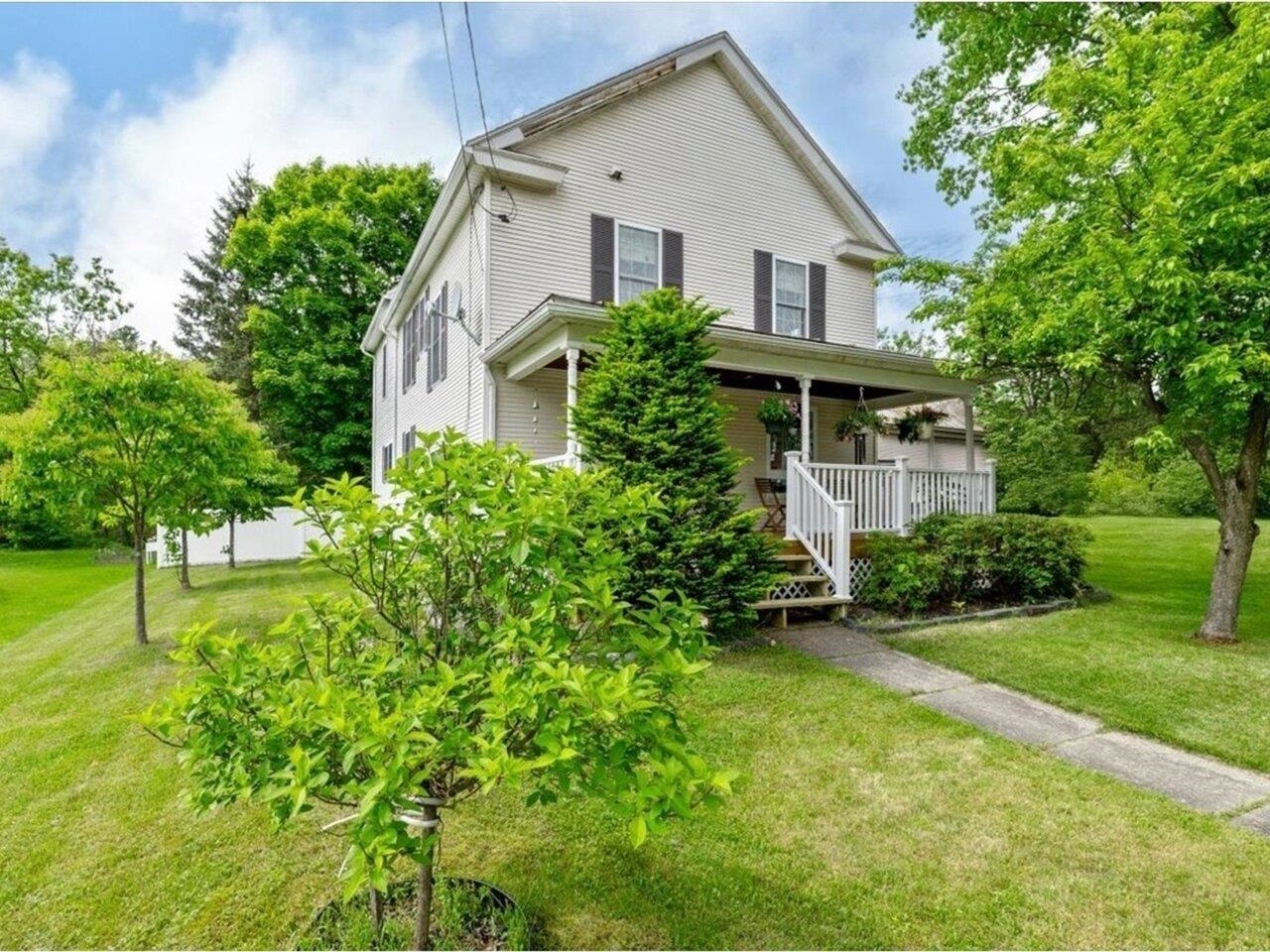 Property Photo:  5 Maple Street  VT 05454 