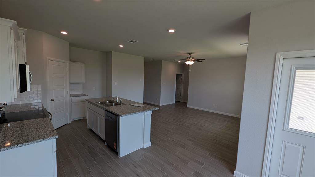 Property Photo: 1004 Traction Trail TX 76031