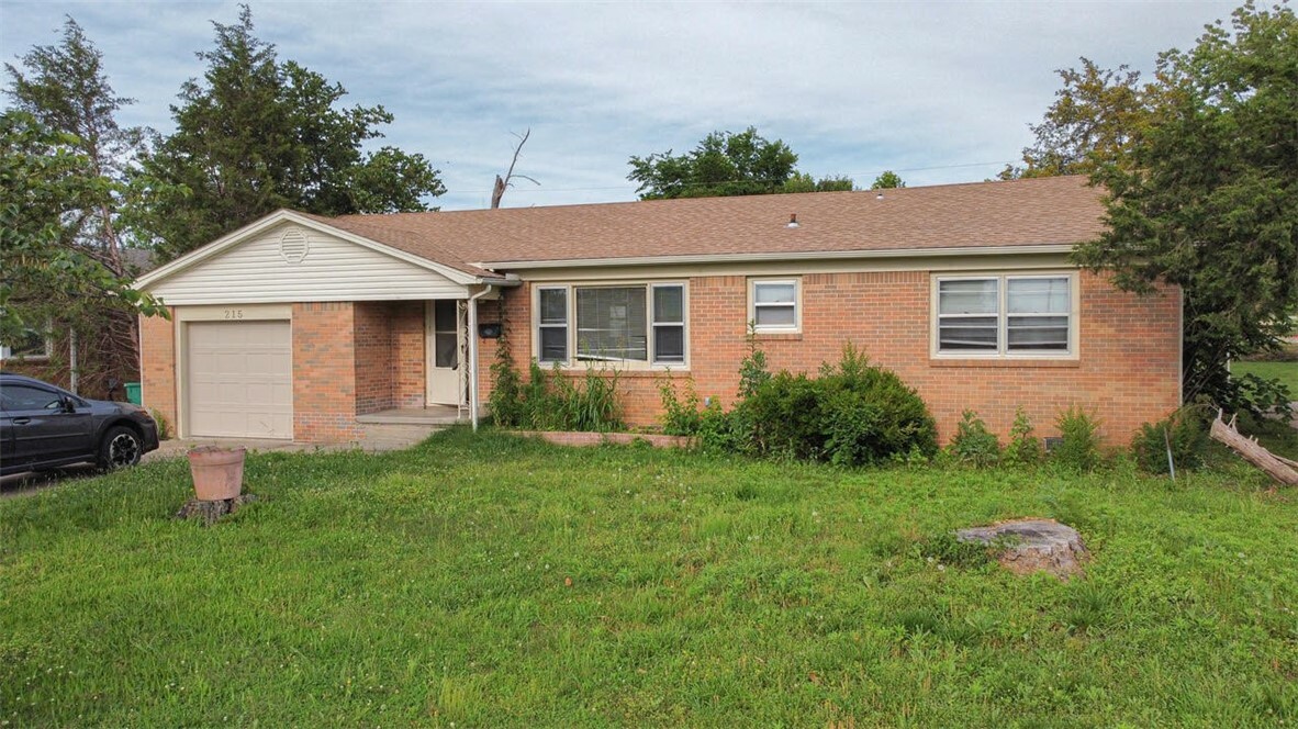 215 S 13th Place  Rogers AR 72758 photo