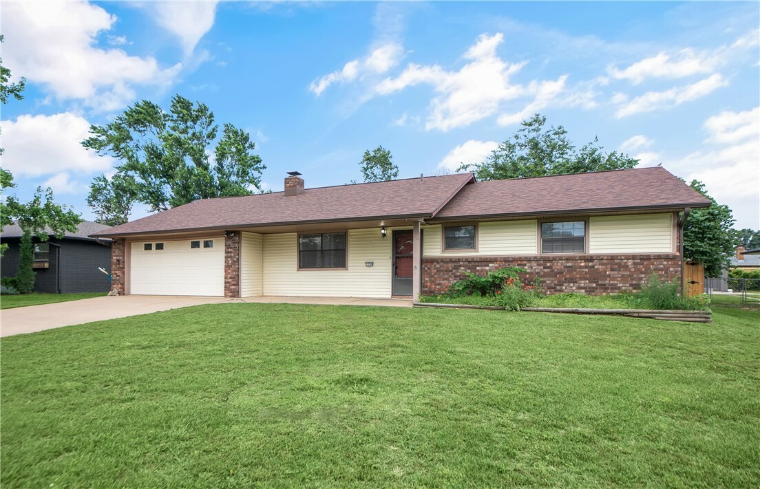 1708 SE Flynt Street  Bentonville AR 72712 photo