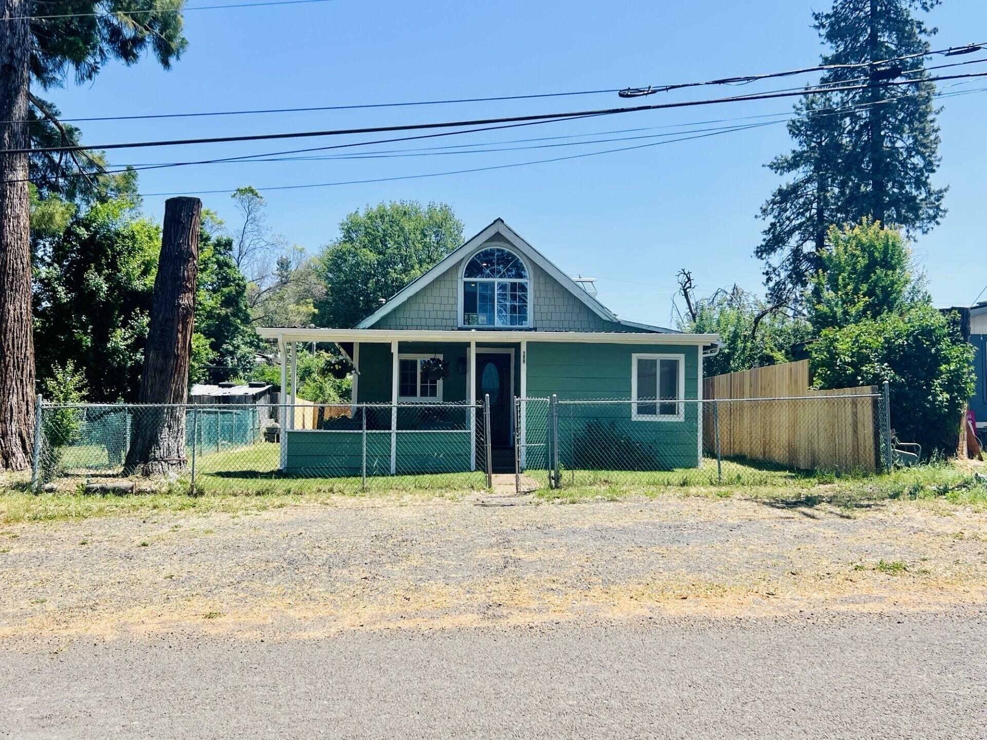 Property Photo: 655 Cedar Avenue OR 97522
