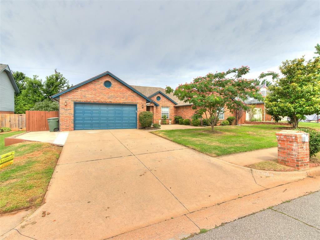 Property Photo:  809 Jannas Trail  OK 73012 