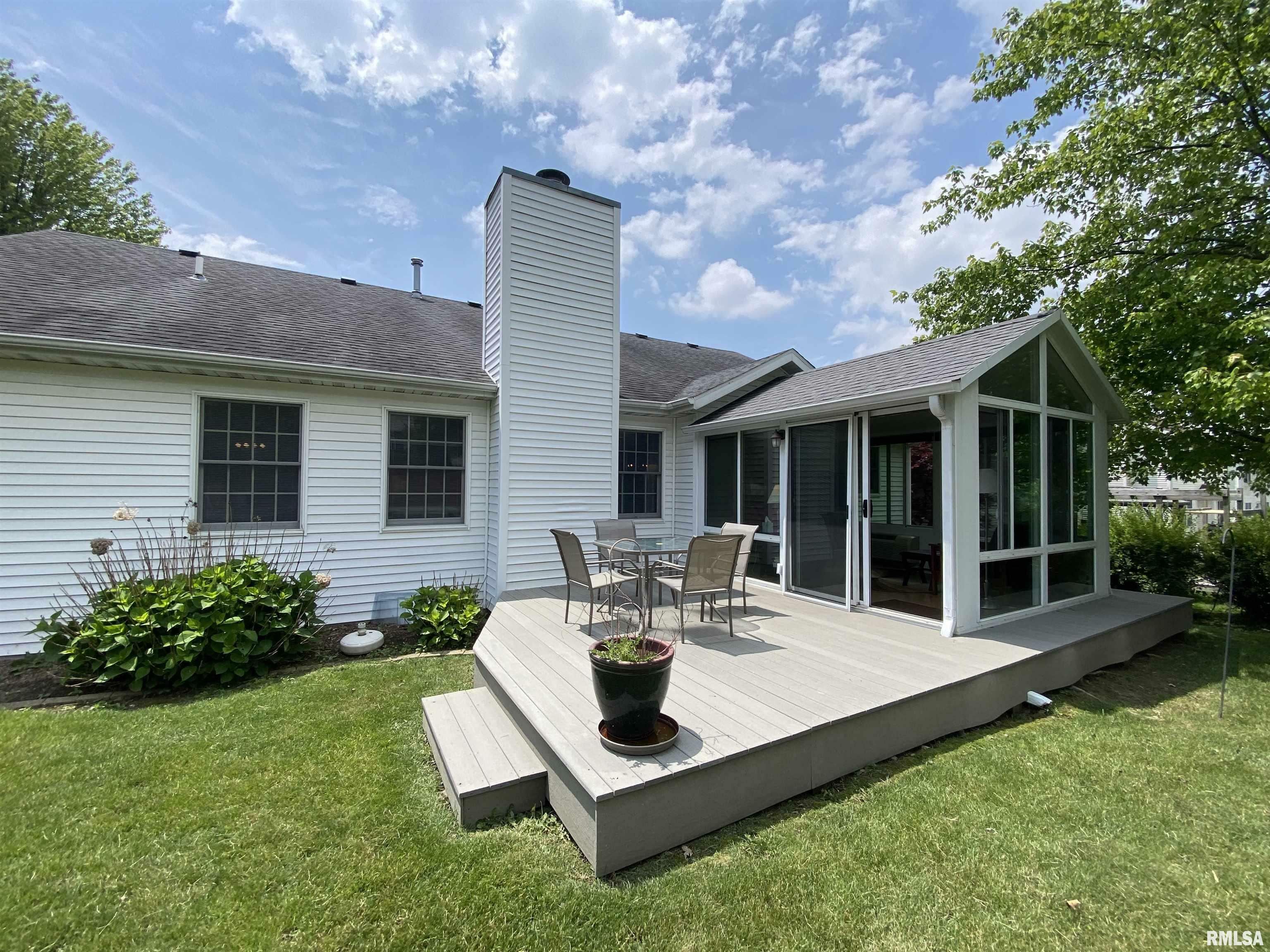 Property Photo: 4105 Richards Way IL 61615