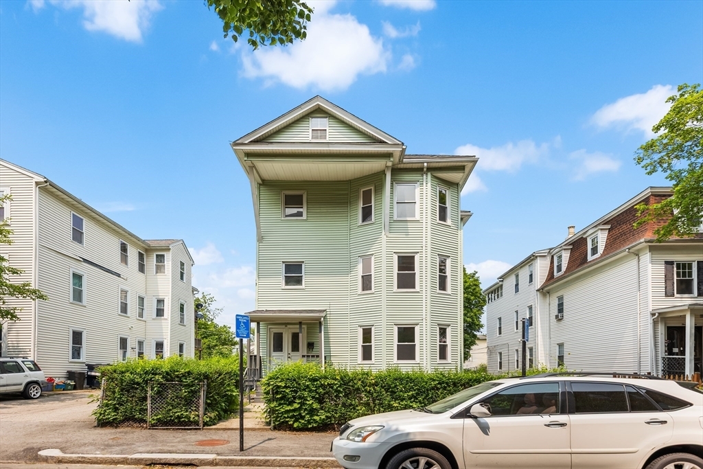 25 Wyman St  Worcester MA 01610 photo