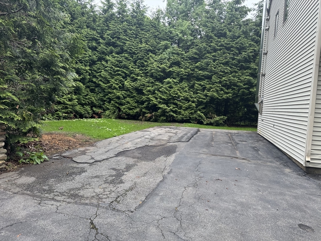 Property Photo: 271 Wanoosnoc Rd 2 MA 01420