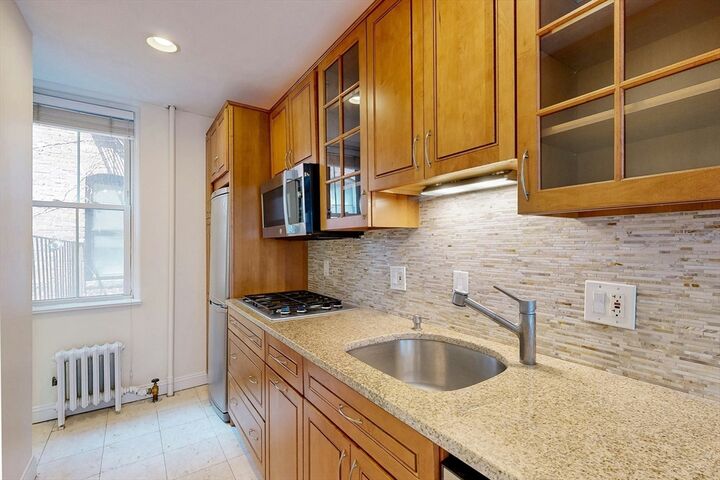 Property Photo:  11 Irving St 4  MA 02114 