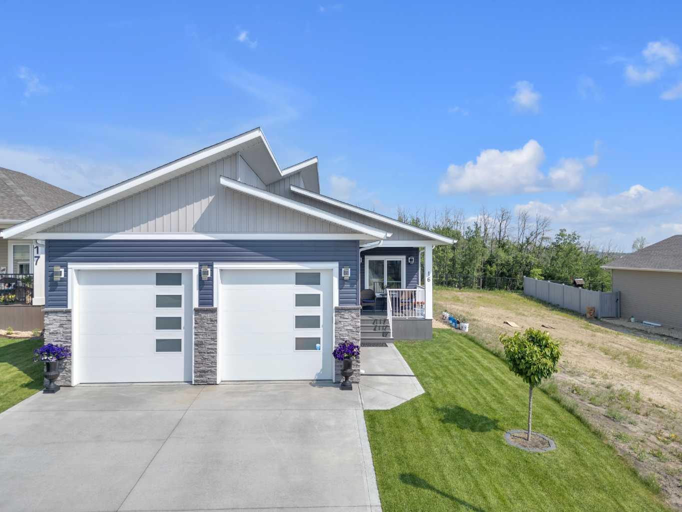 Property Photo:  16 Vanson Close  AB T4S 0M3 