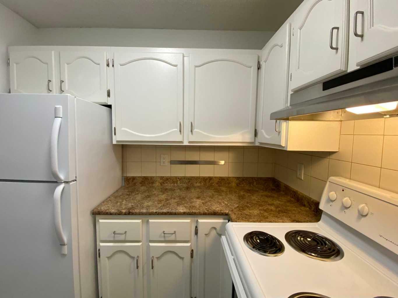 Property Photo: 611 67 Avenue SW 302 AB T2V 0M3
