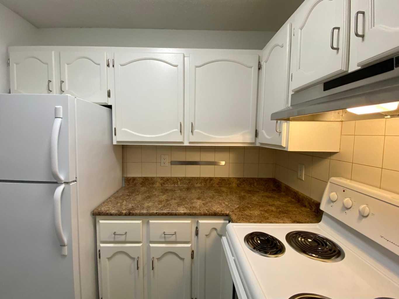 Property Photo: 611 67 Avenue SW 302 AB T2V 0M3