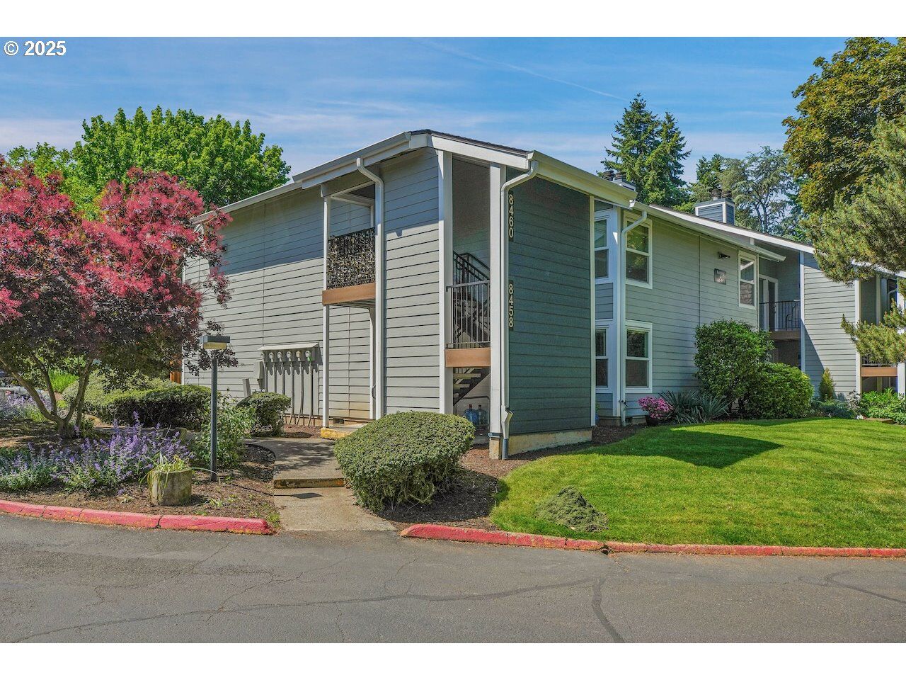 Property Photo:  8458 SW Mohawk St  OR 97062 