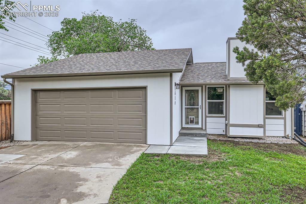 Property Photo: 610 E San Gabriel Place CO 80906