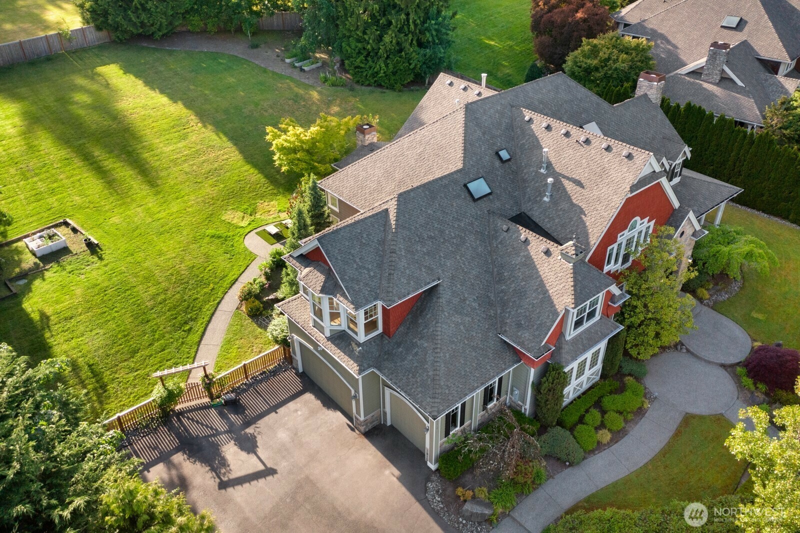 Property Photo:  19319  160th Avenue NE  WA 98072 