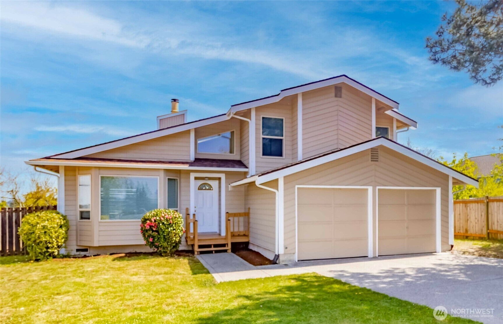 Property Photo: 34126 30th Avenue SW WA 98023