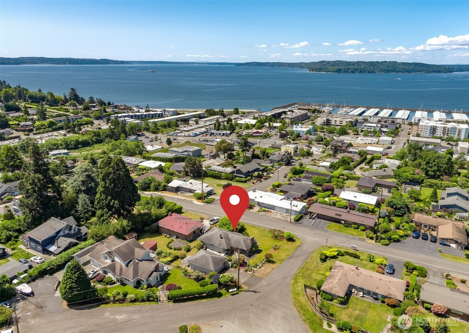 Property Photo:  1001 S 226th Street  WA 98198 